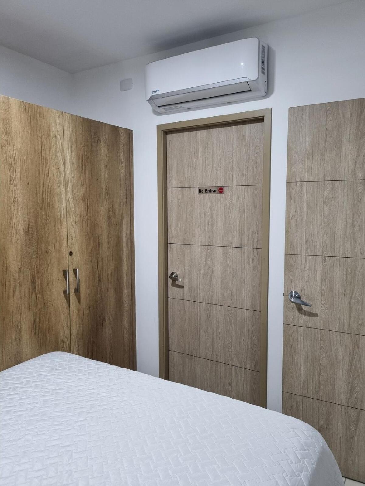 Apartamento Luxurious In The Escalon Bluesky